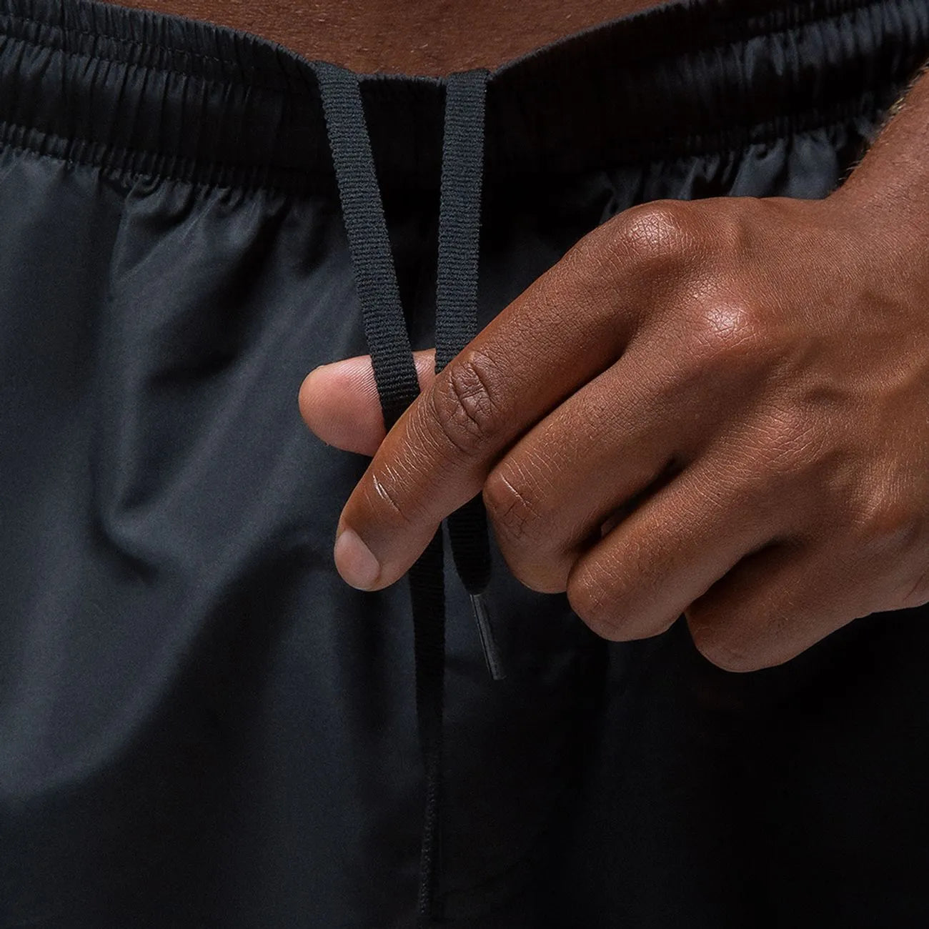 Short Essential 7 Negro