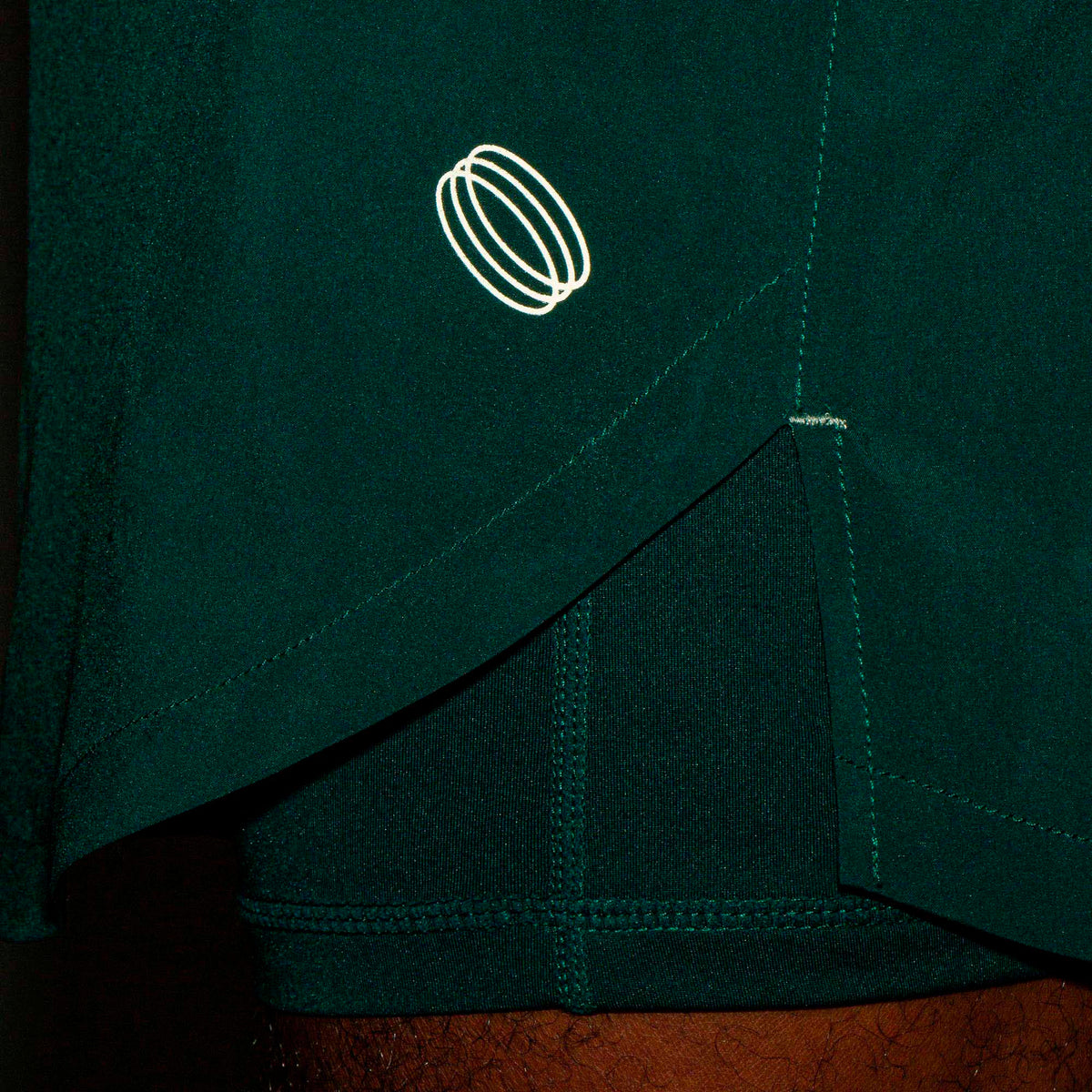 SHORT CORRE FOCO 2 EN 1 5" AZULADO HOMBRE