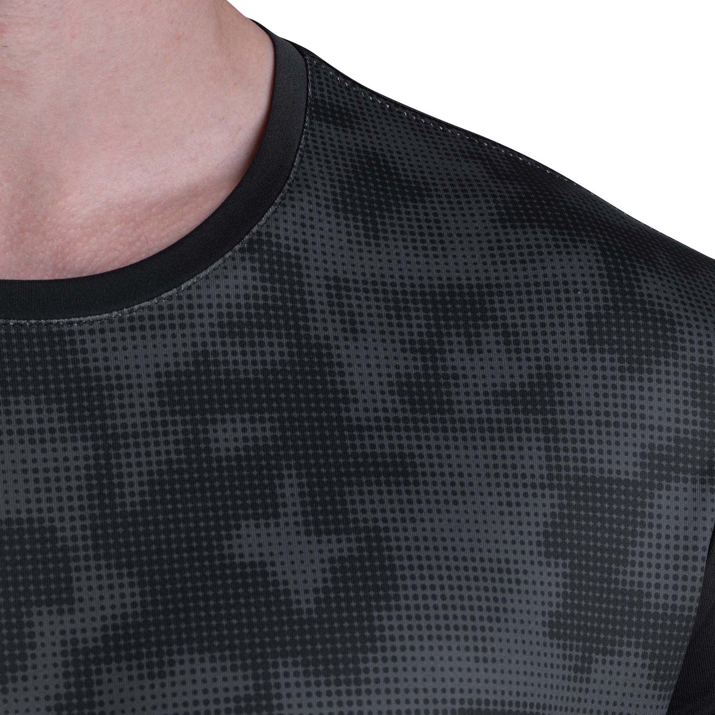 POLERA BASIC STAMP MANGA CORTA NEGRA HOMBRE